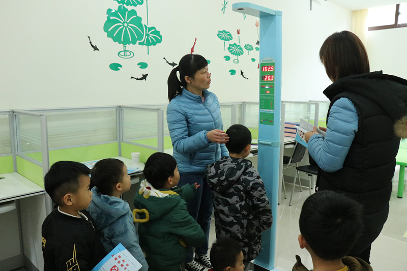 �������س�