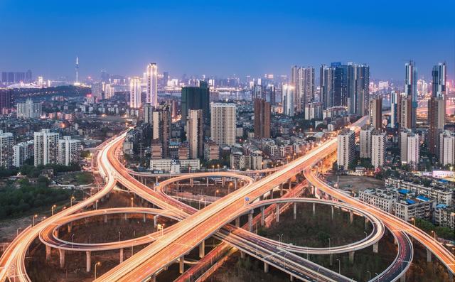 �������س�